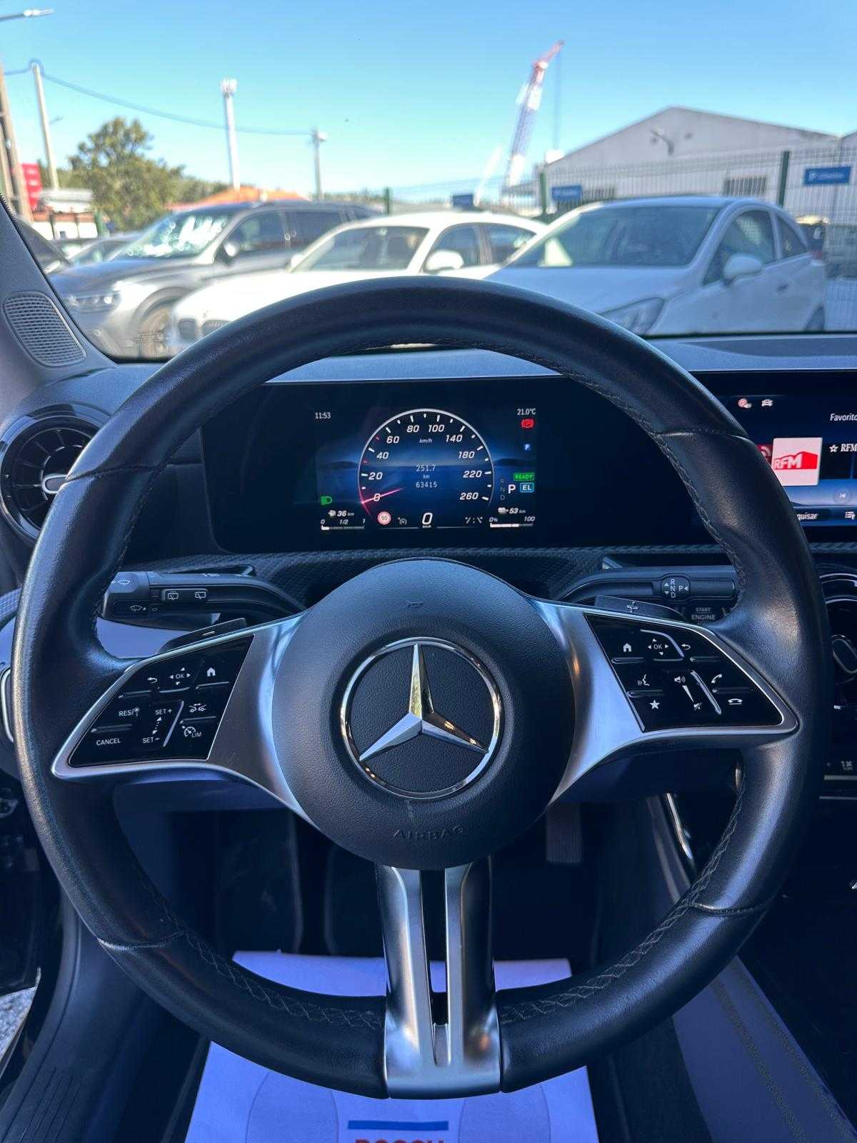 mercedes-benz-classe-a-2025-hibrido-a-gasolina-1332cc