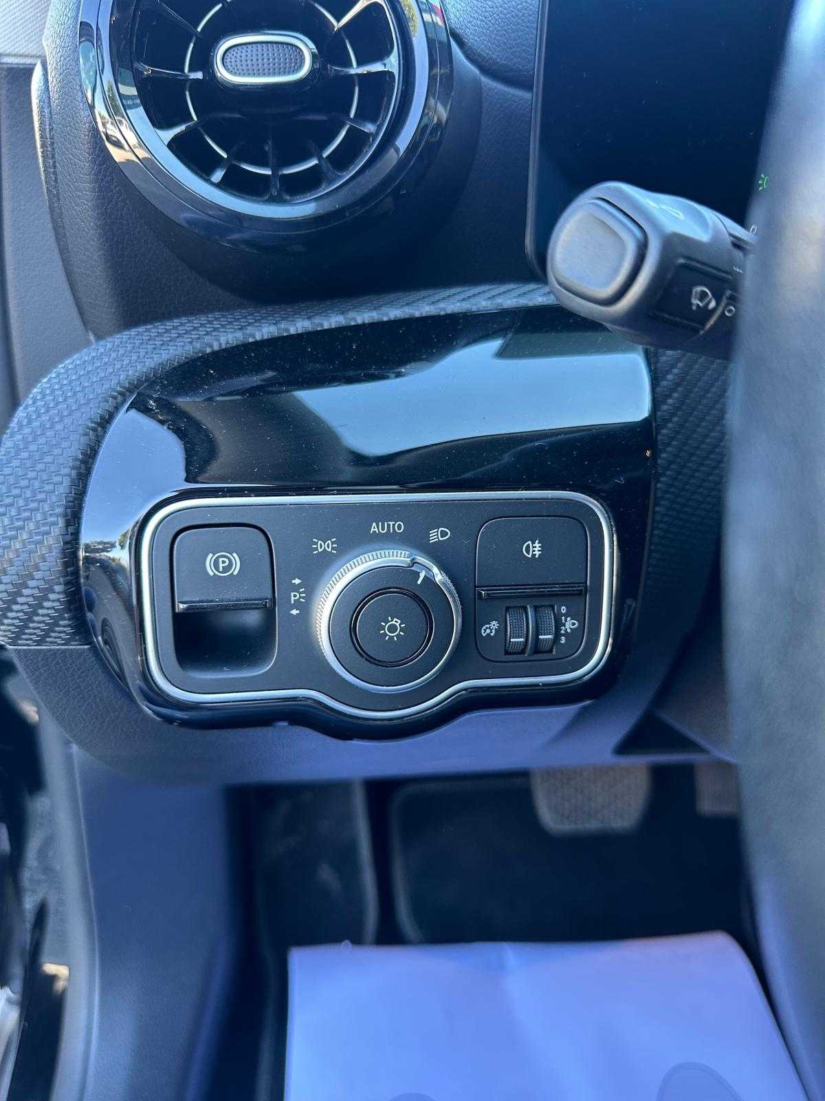 mercedes-benz-classe-a-2025-hibrido-a-gasolina-1332cc