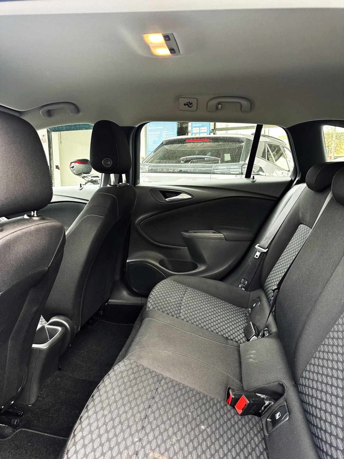 opel-astra-sport-tourer-2022-diesel-1496cc