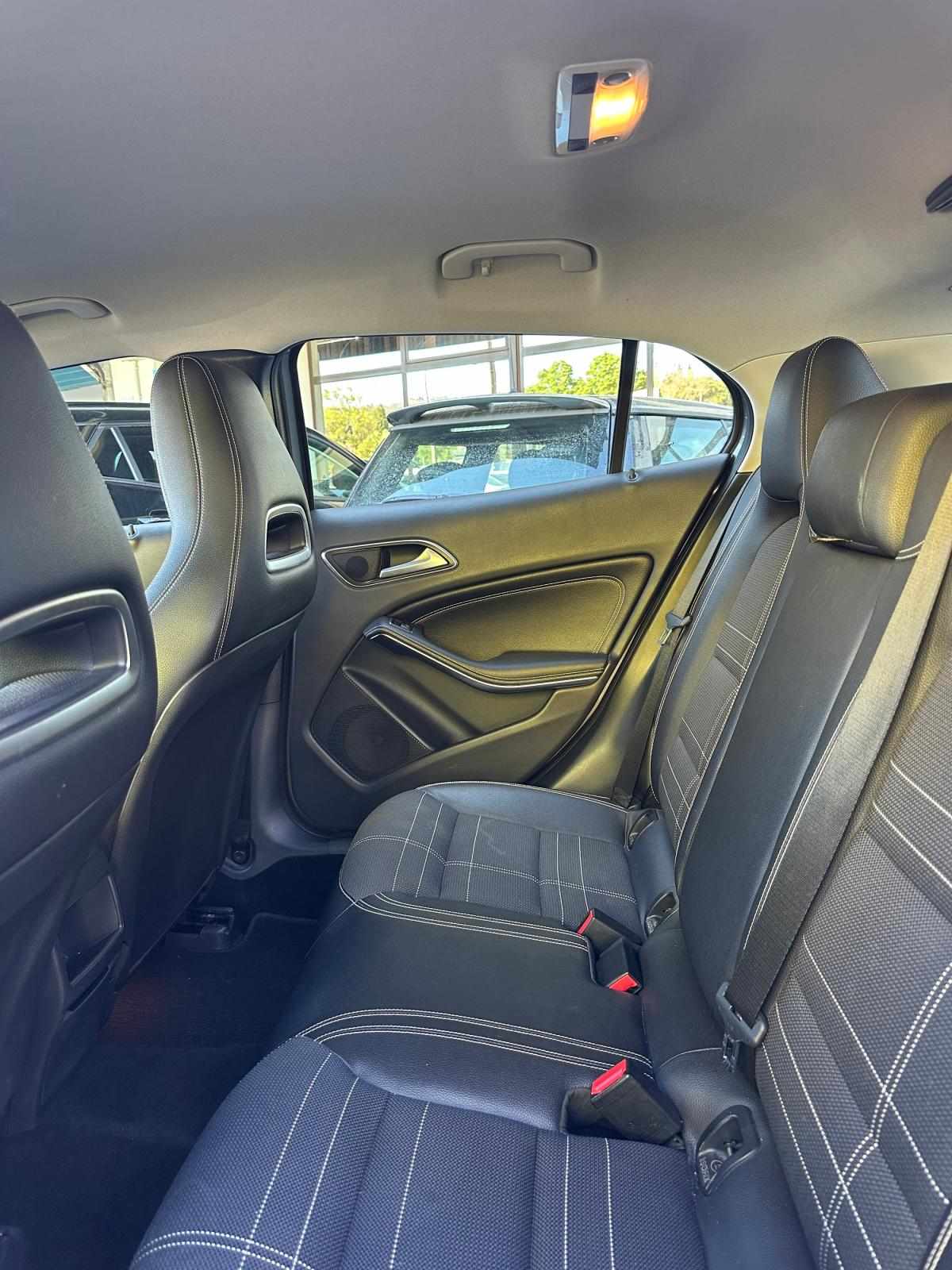 mercedes-benz-gla-2016-diesel-2143cc