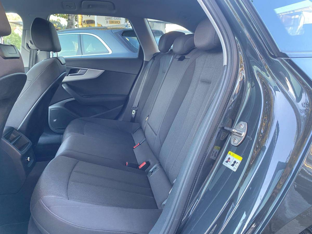 audi-a4-avant-2019-diesel-1968cc