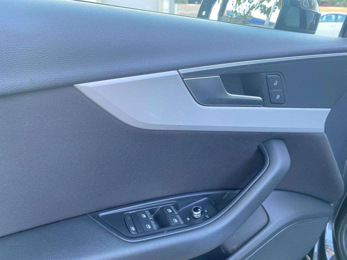 audi-a4-avant-2019-diesel-1968cc