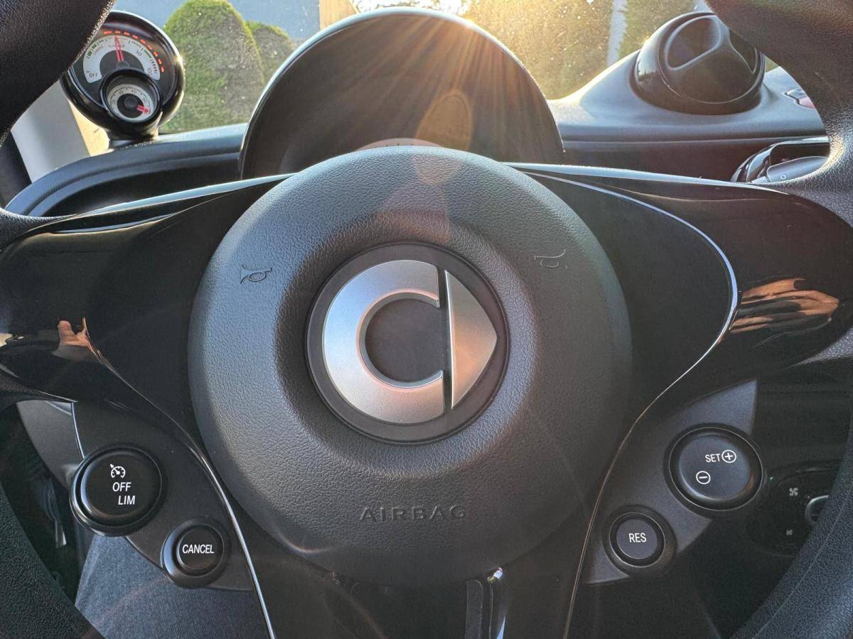smart-fortwocoupe-2021-eletrico-500cc