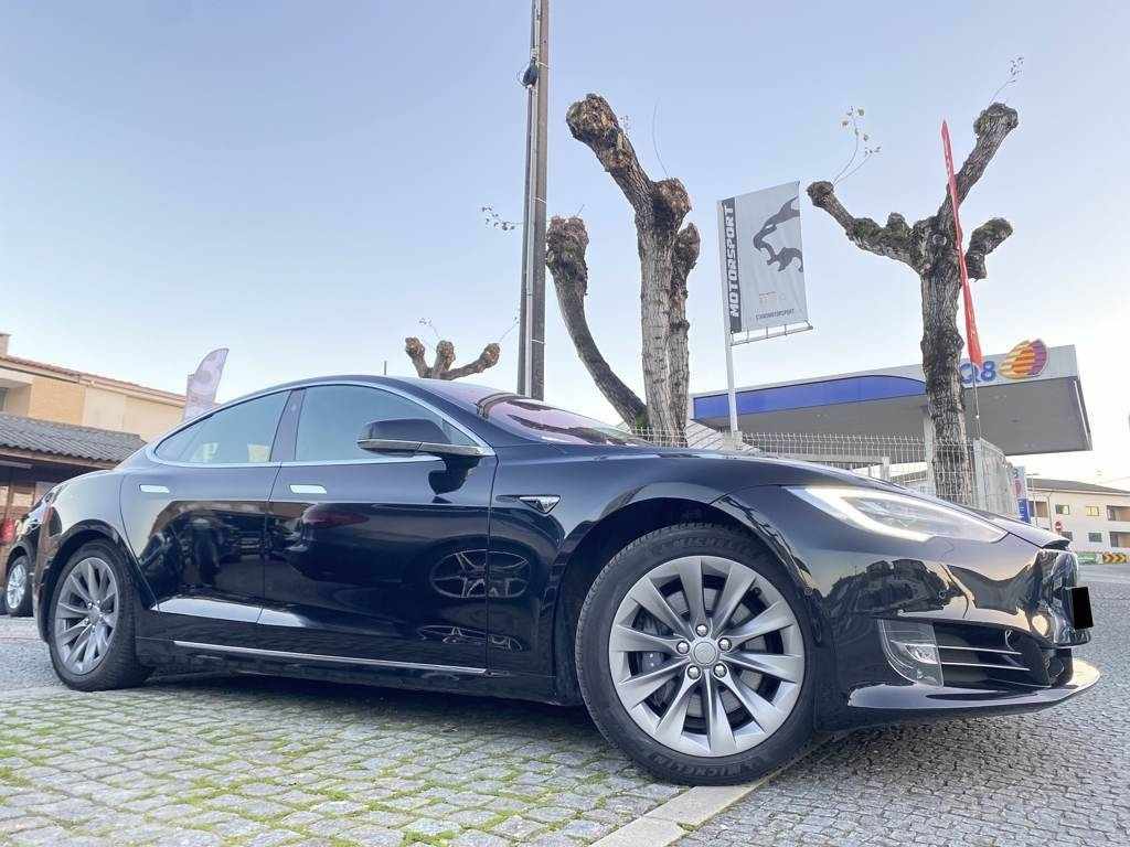 tesla-model-s-2018-eletrico-500cc