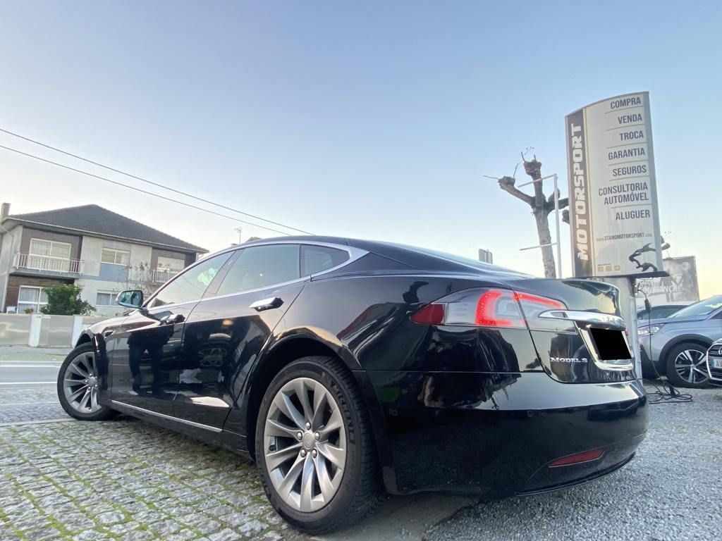 tesla-model-s-2018-eletrico-500cc