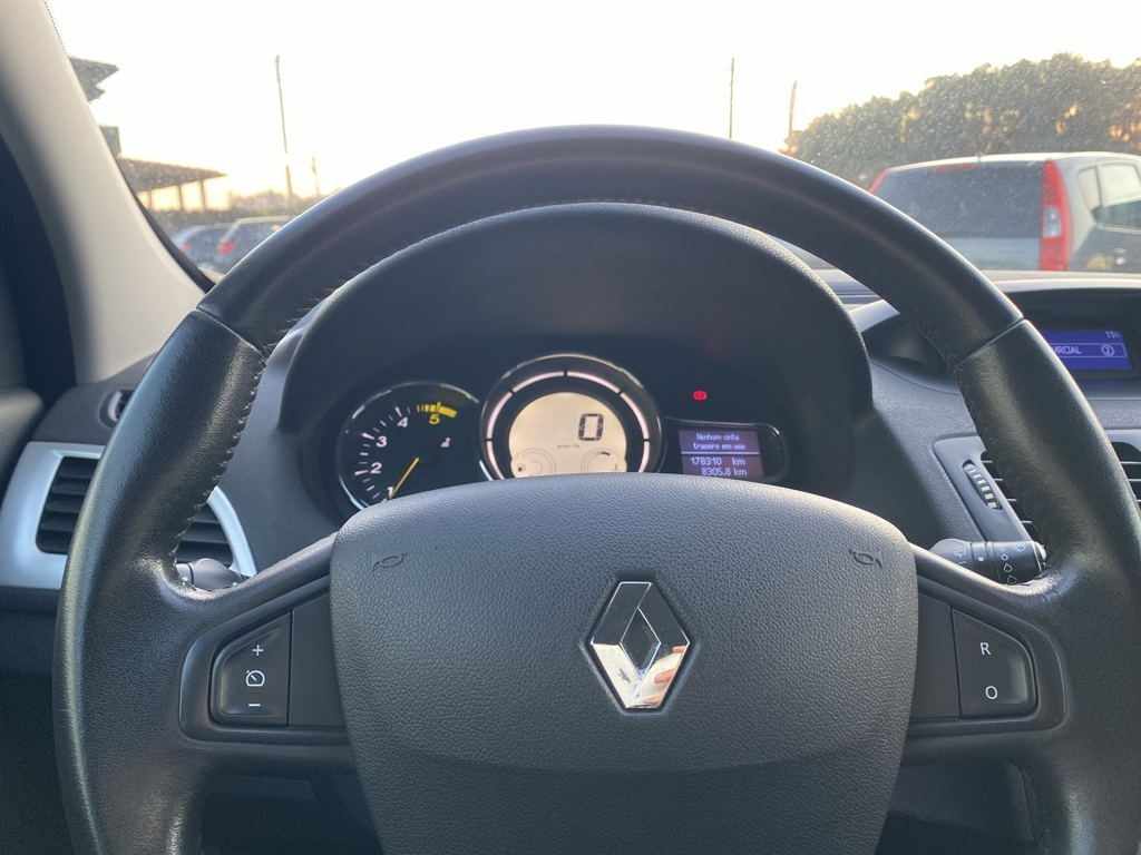 renault-megane-sport-tourer-2014-diesel-1461cc