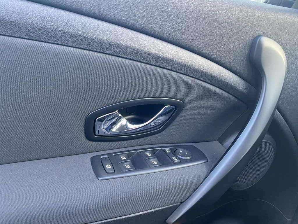 renault-megane-sport-tourer-2014-diesel-1461cc