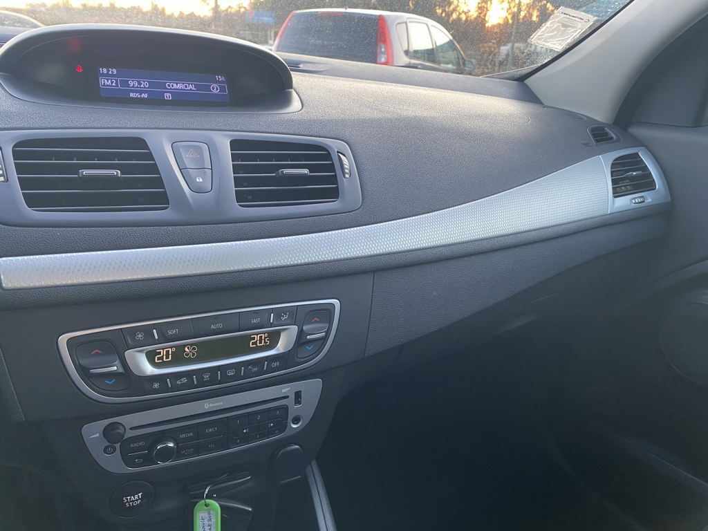 renault-megane-sport-tourer-2014-diesel-1461cc