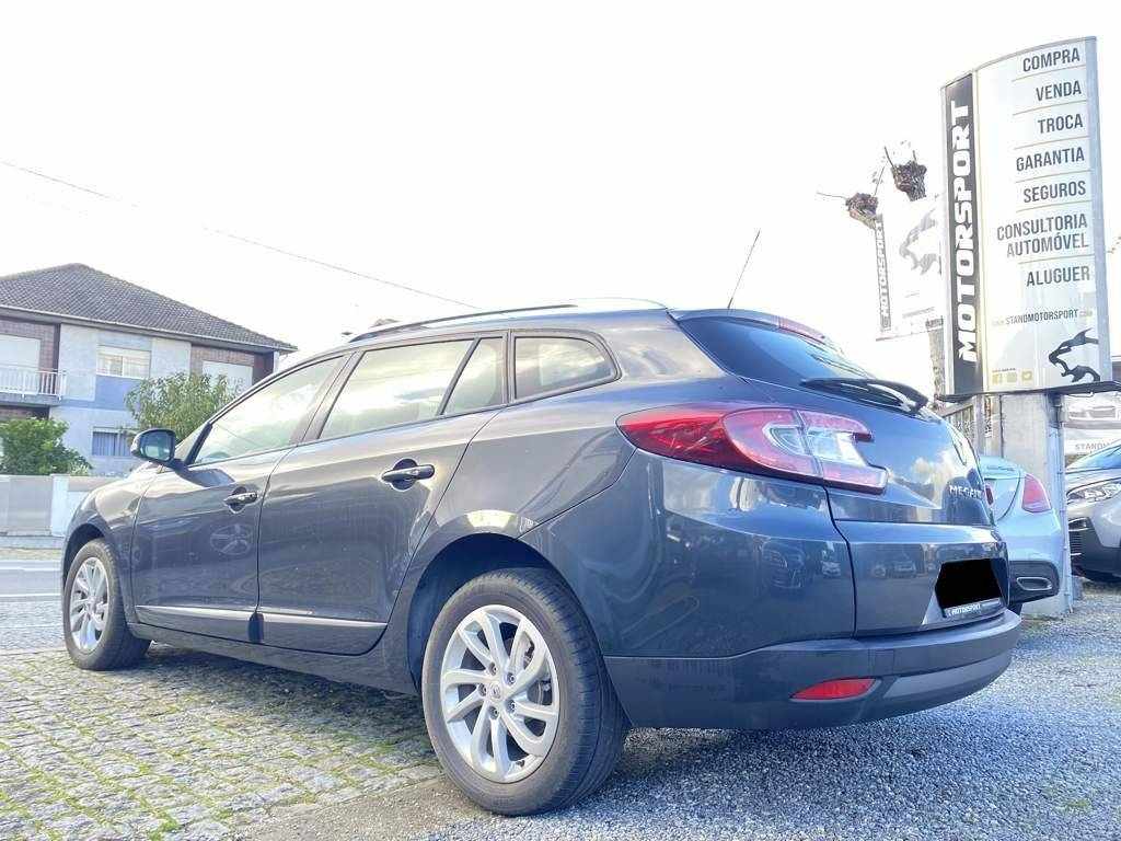 renault-megane-sport-tourer-2014-diesel-1461cc