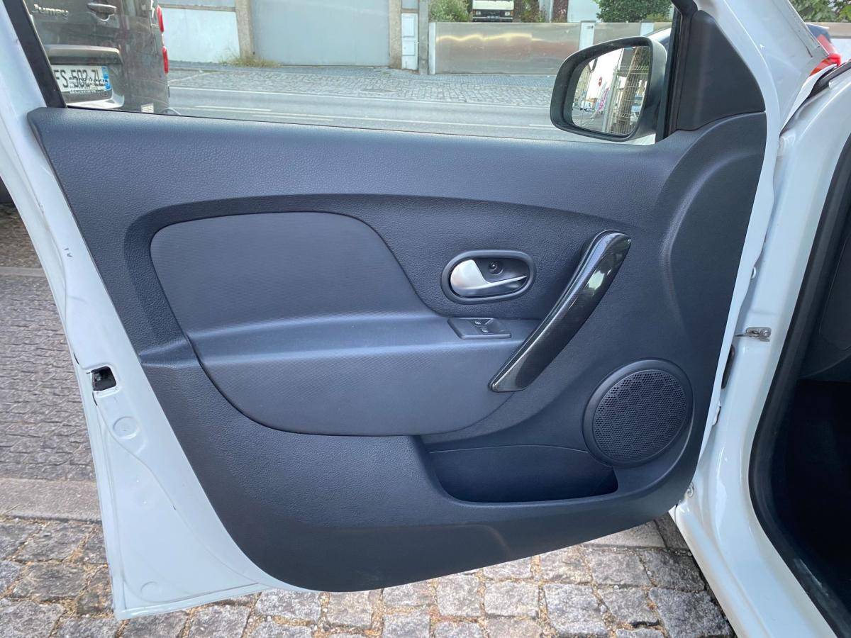 dacia-sandero-2019-gasolina-999cc