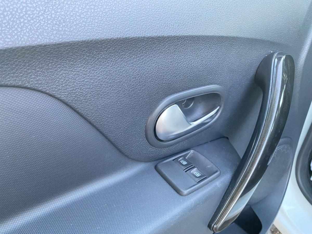 dacia-sandero-2019-gasolina-999cc