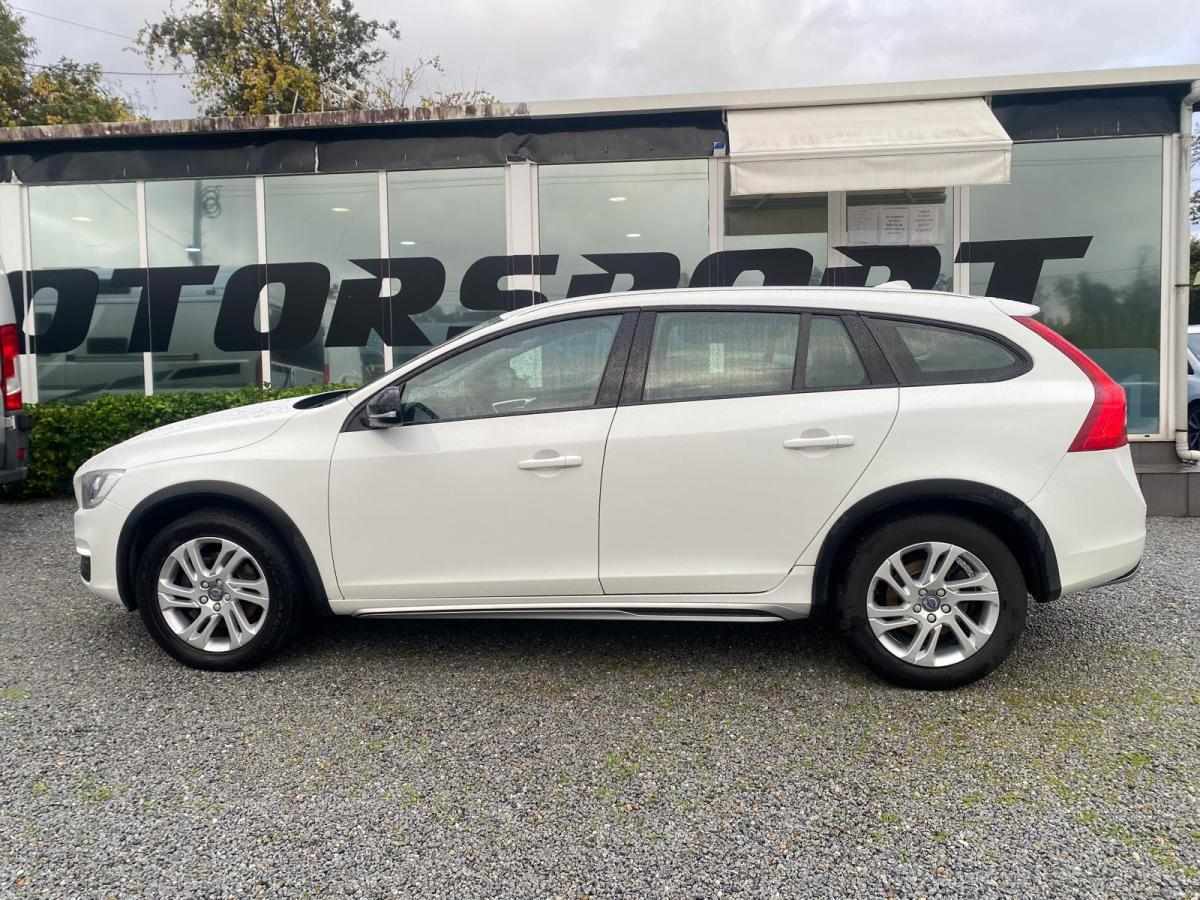 volvo-v60-cross-country-2018-diesel-1969cc