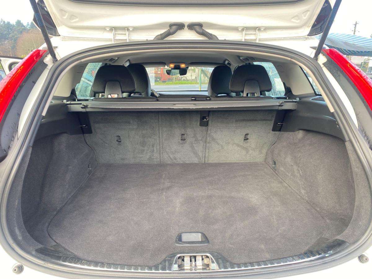volvo-v60-cross-country-2018-diesel-1969cc