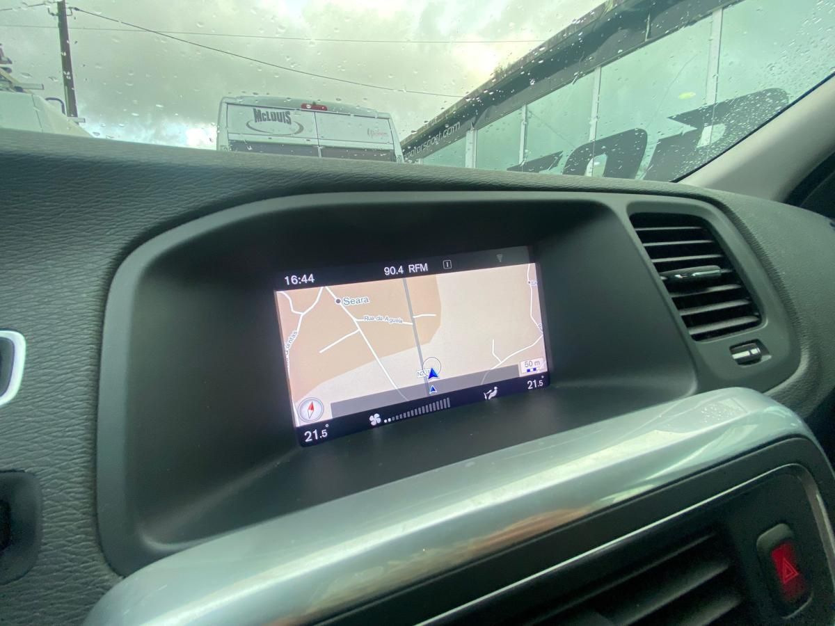 volvo-v60-cross-country-2018-diesel-1969cc