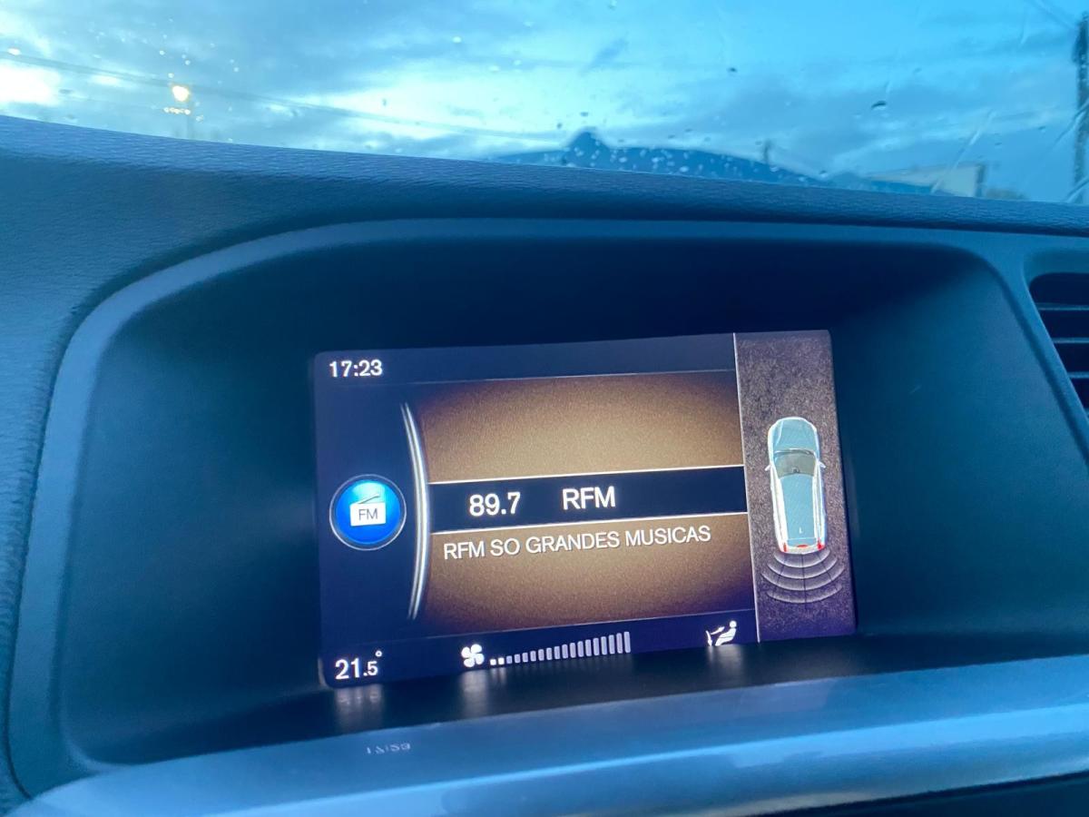 volvo-v60-cross-country-2018-diesel-1969cc