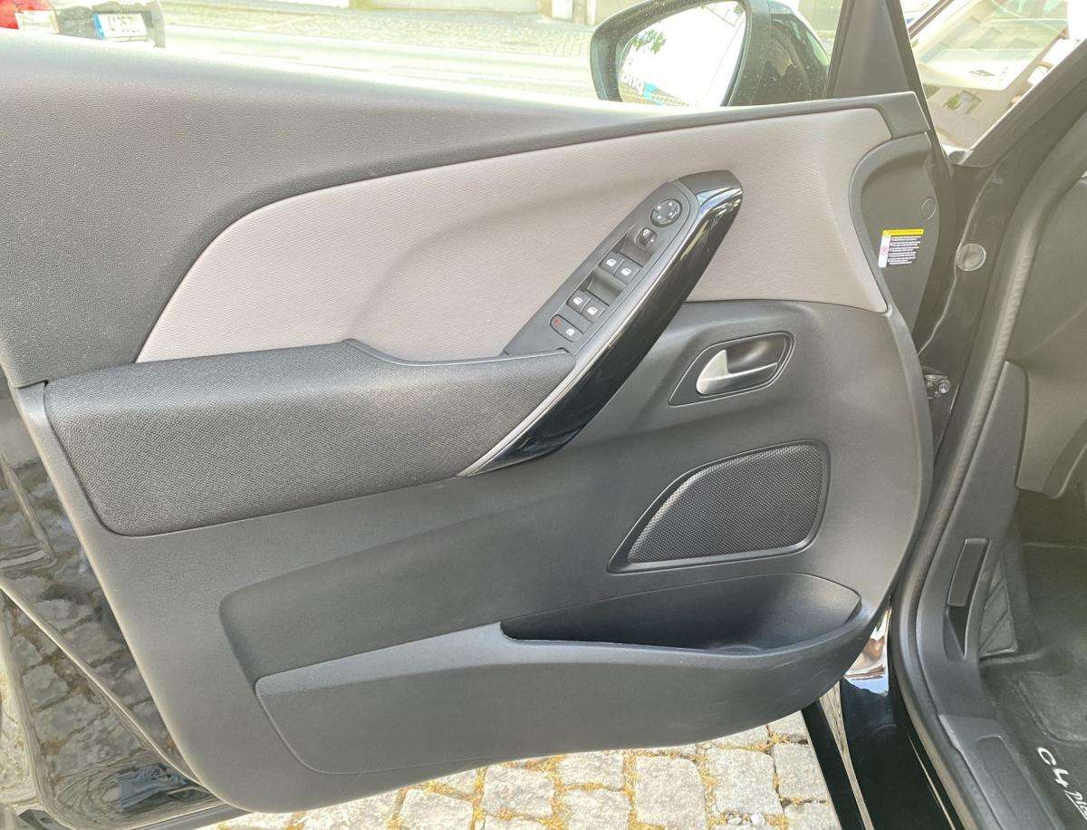 citroen-c4-grand-picasso-2017-diesel-1560cc