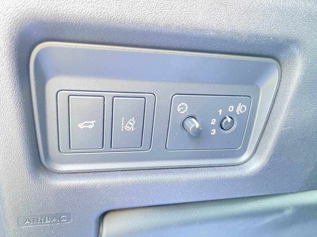 land-rover-discovery-sport-2016-diesel-1999cc