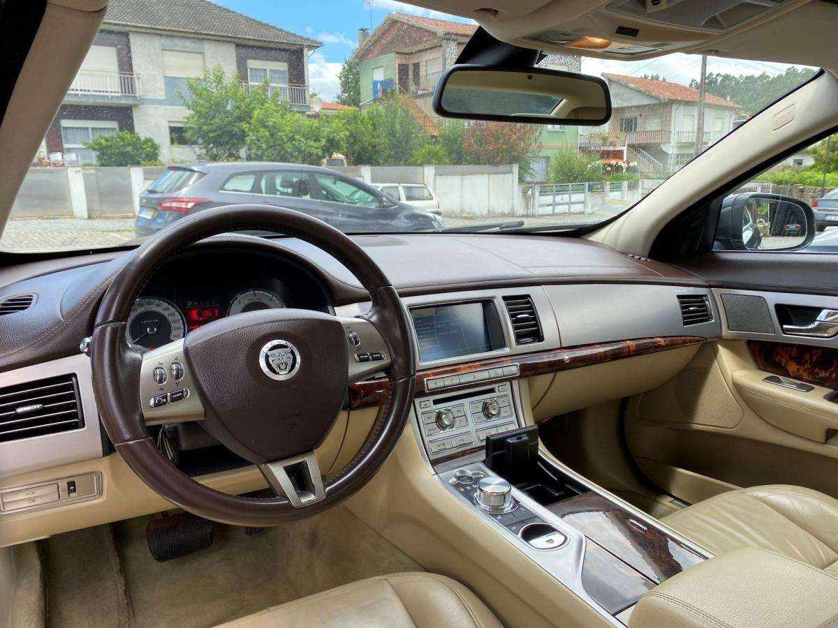jaguar-xf-2011-diesel-2993cc