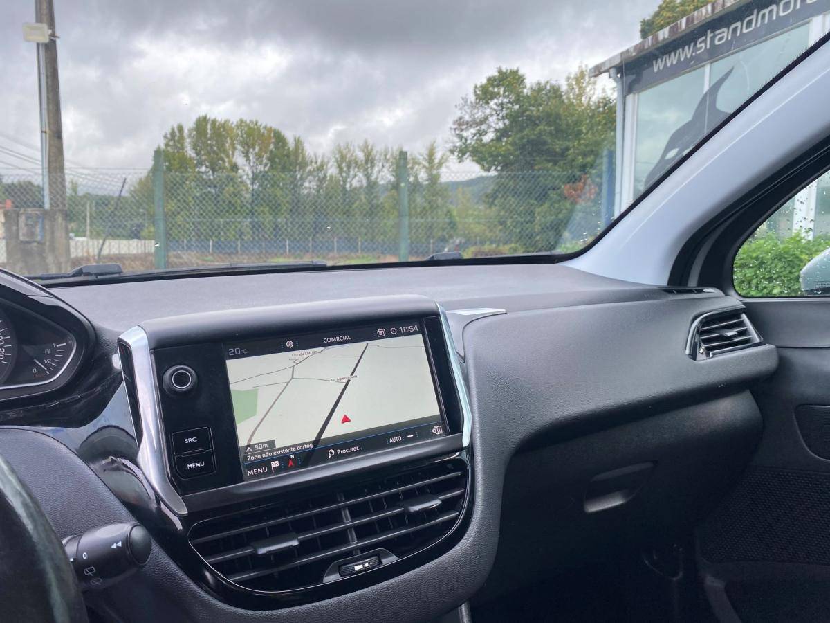 peugeot-208-2017-diesel-1560cc