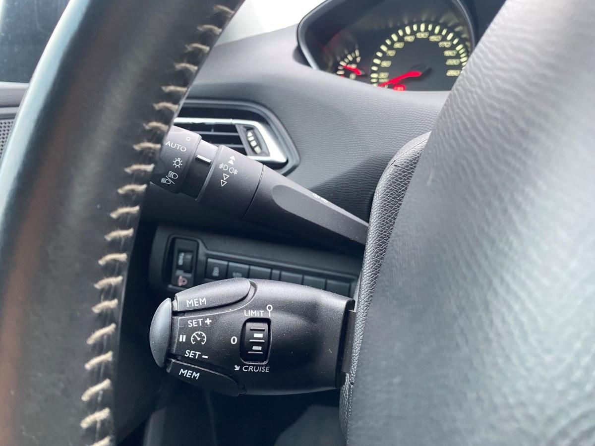 peugeot-308-sw-2017-diesel-1560cc