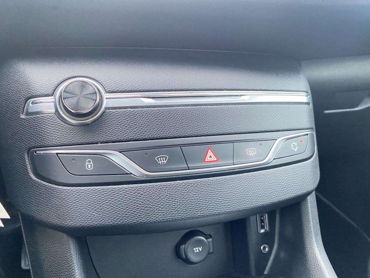 peugeot-308-sw-2017-diesel-1560cc