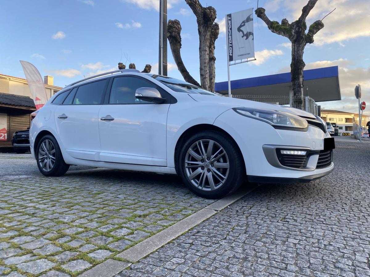 renault-megane-sport-tourer-2014-diesel-1598cc