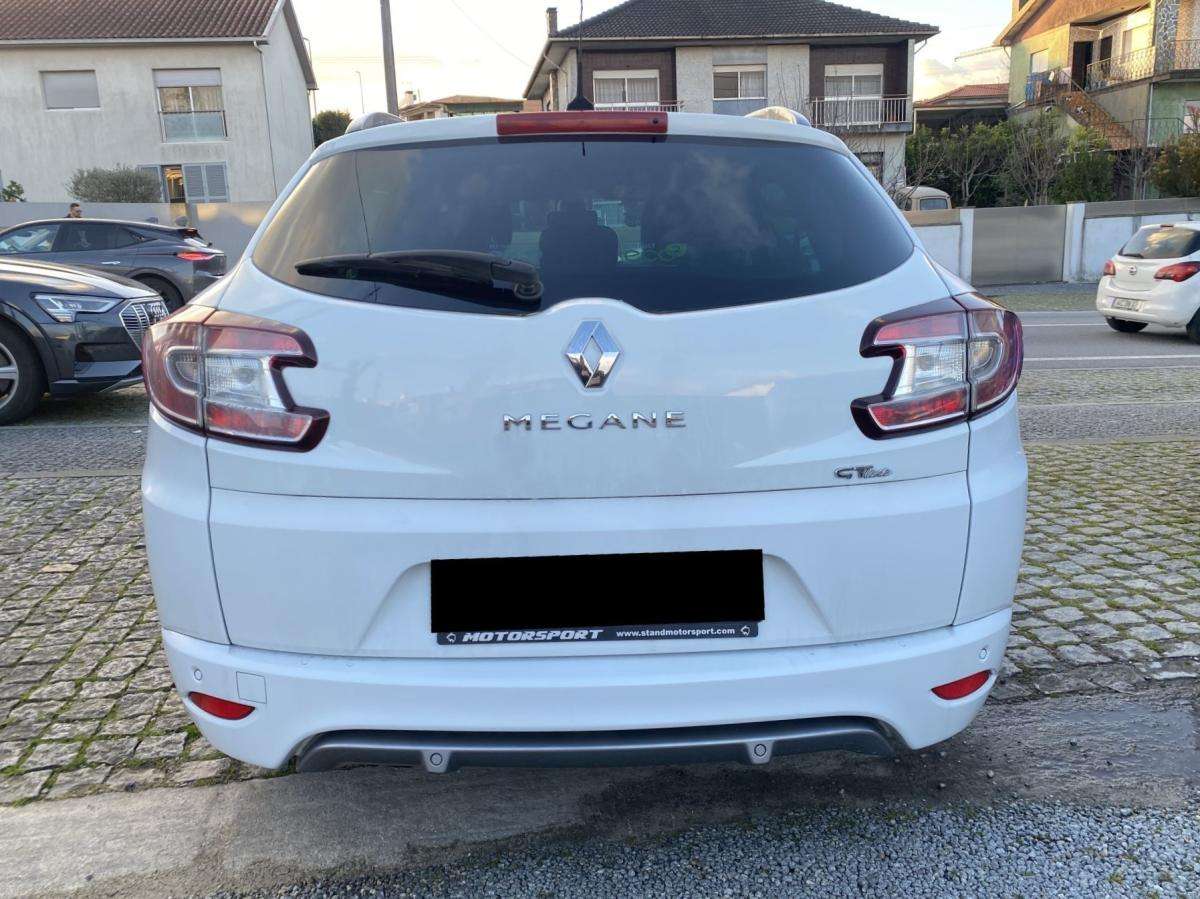 renault-megane-sport-tourer-2014-diesel-1598cc