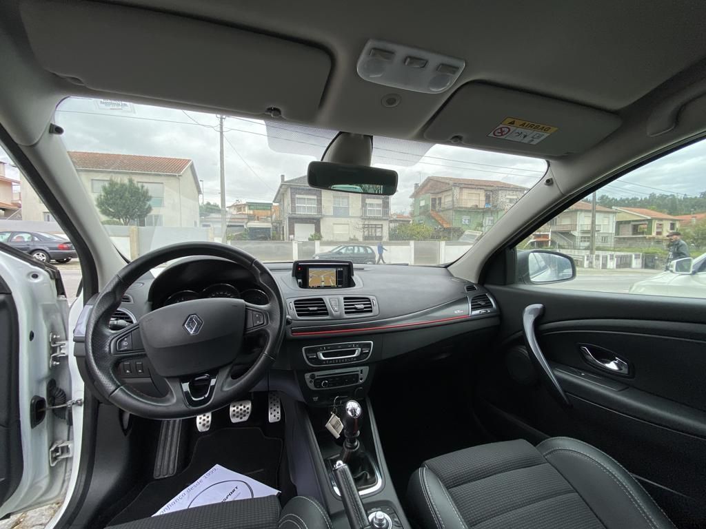 renault-megane-sport-tourer-2014-diesel-1598cc