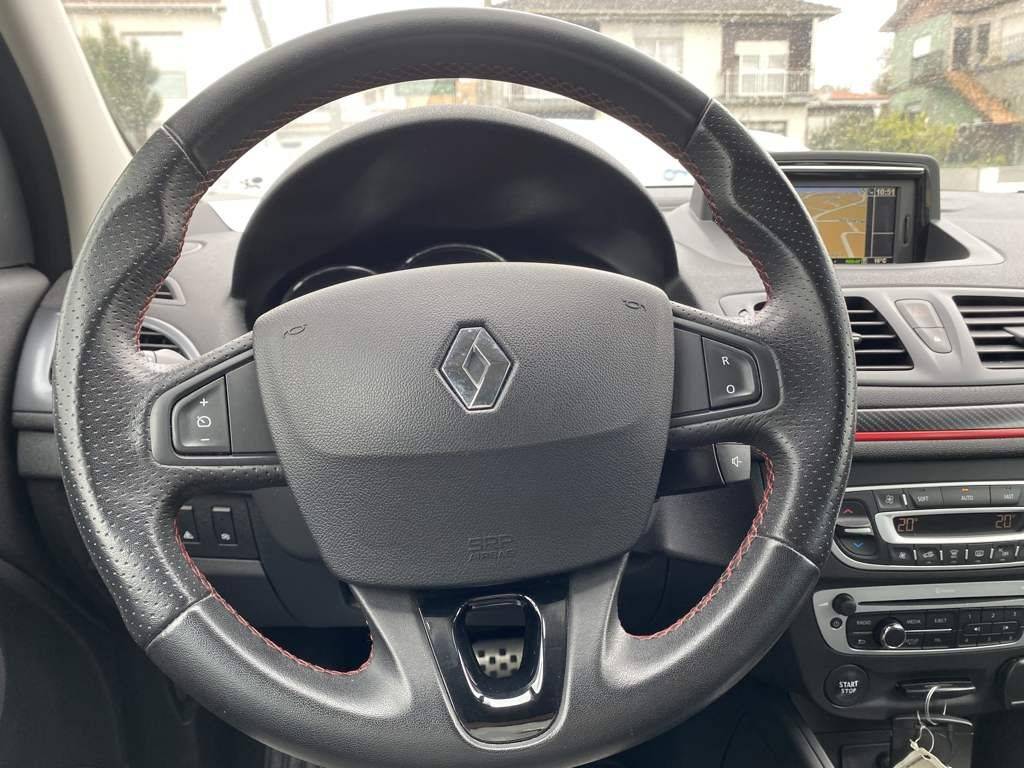 renault-megane-sport-tourer-2014-diesel-1598cc