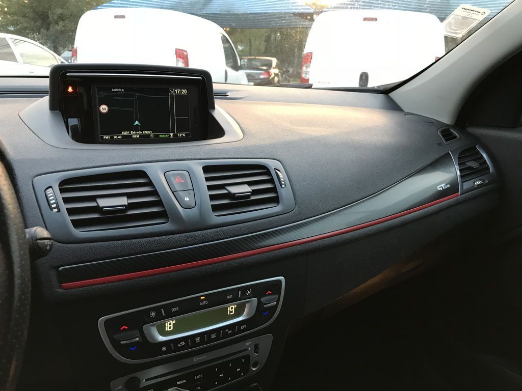 renault-megane-sport-tourer-2014-diesel-1598cc