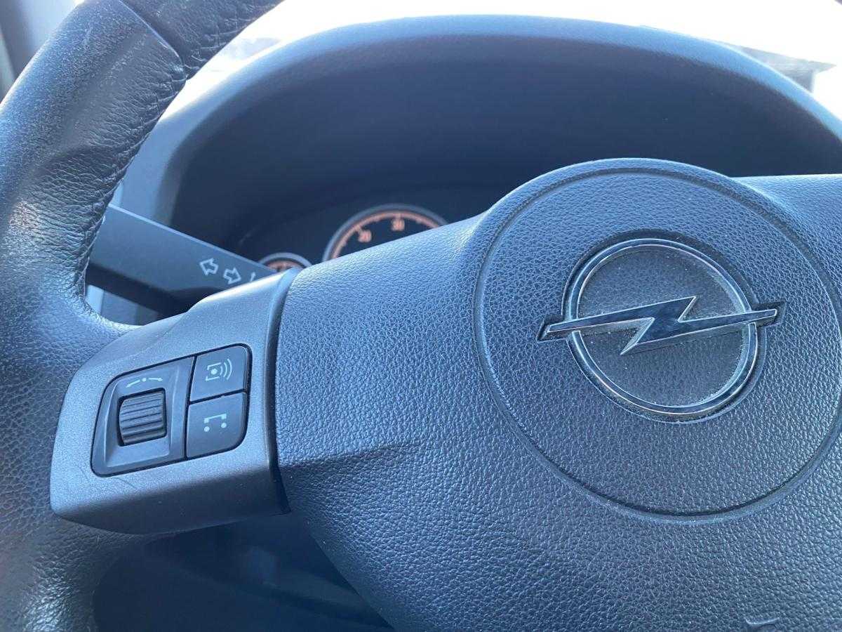 opel-vectra-caravan-2007-diesel-1910cc