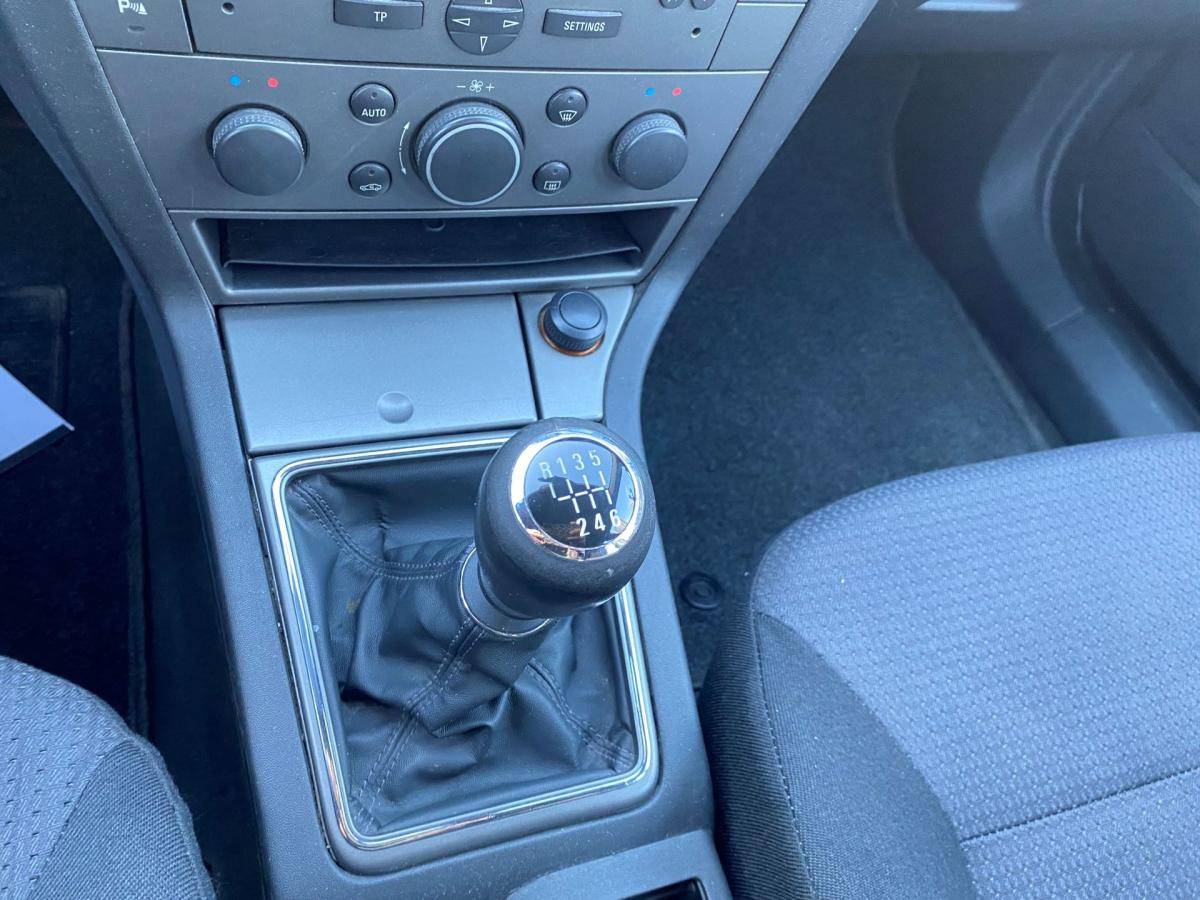 opel-vectra-caravan-2007-diesel-1910cc