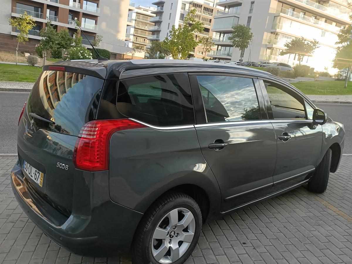 peugeot-5008-1-6-hdi-fap-2014-diesel-1560cc