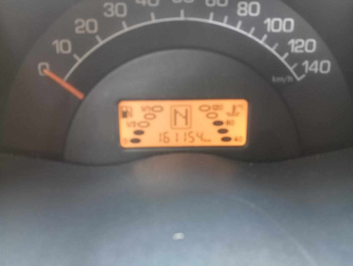 smart-fortwo-0-7-2004-gasolina-698cc