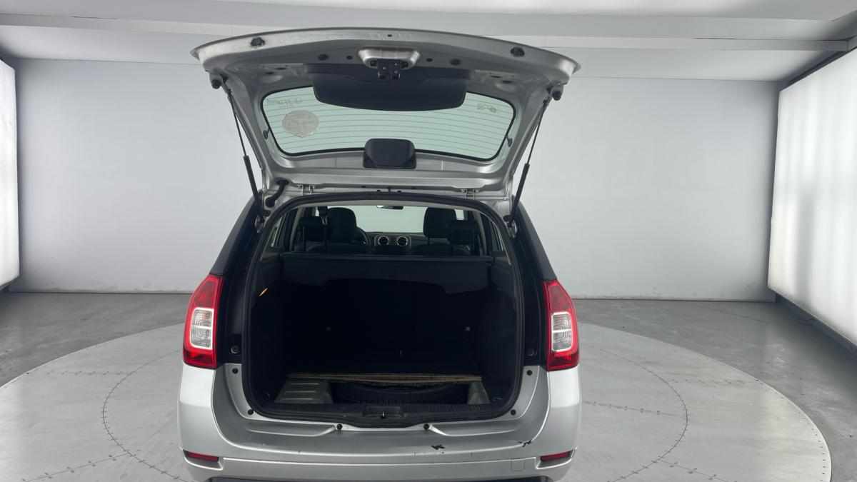 dacia-logan-0-9-tce-2015-gasolina-898cc
