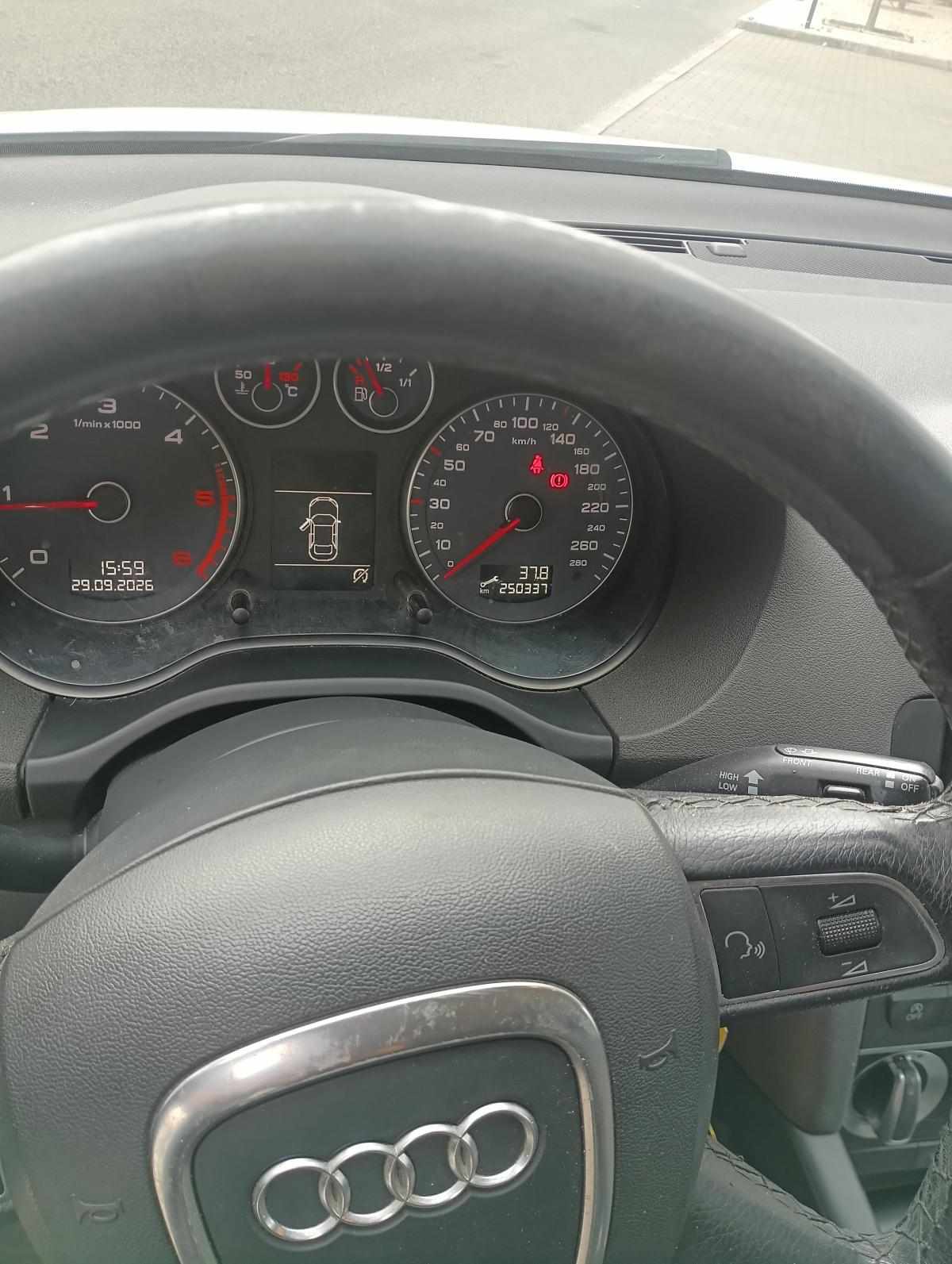 audi-a3-1-6-tdi-2012-diesel-1598cc