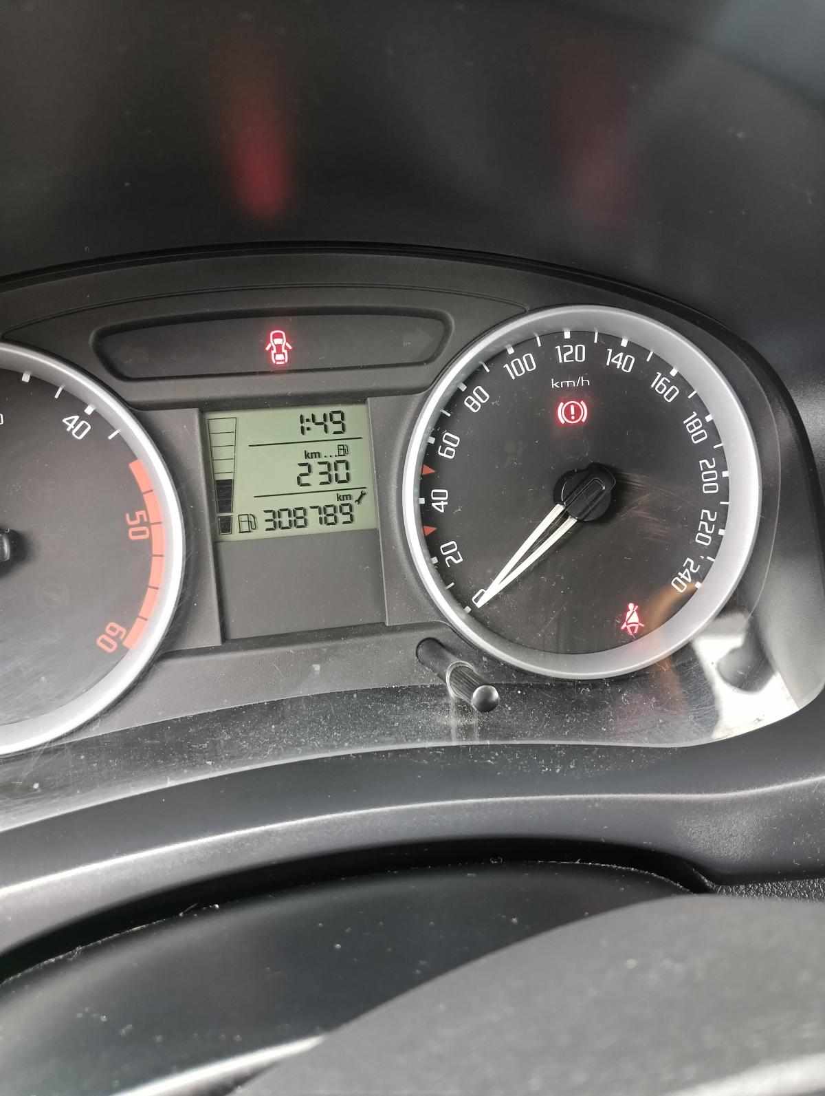 skoda-fabia-1-4-tdi-2008-diesel-1422cc