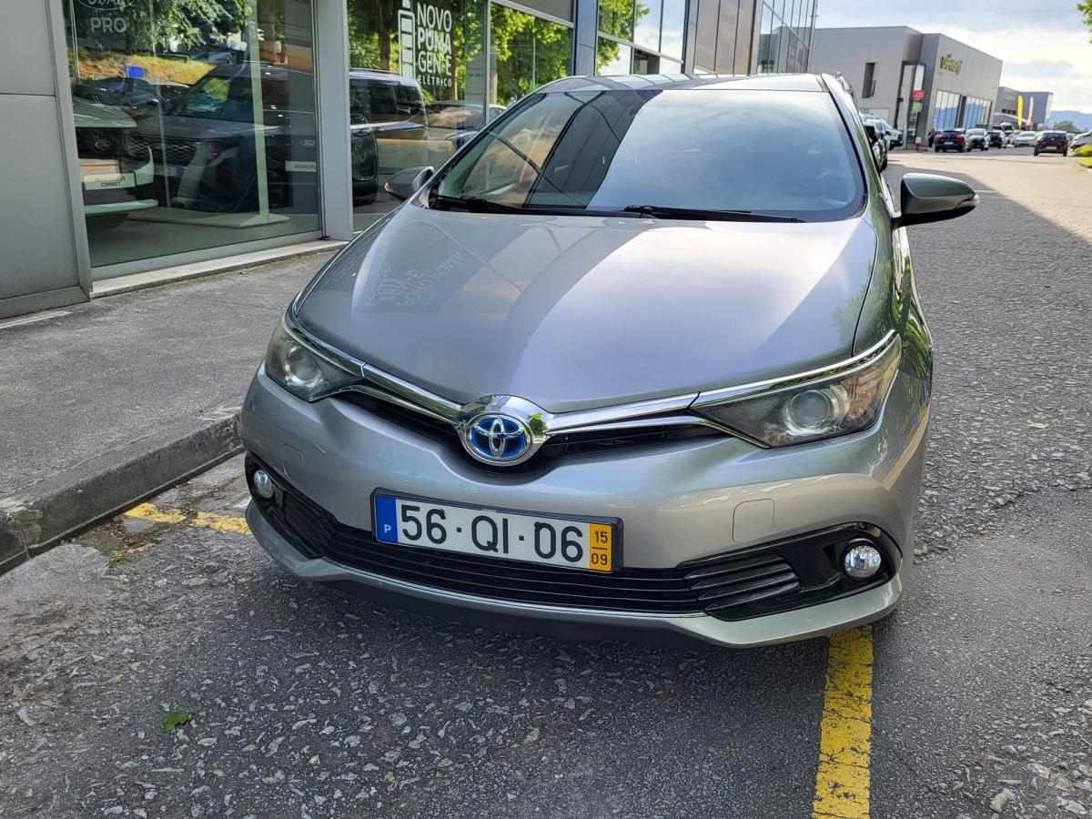 toyota-auris-2015-hibrido-a-gasolina-1798cc