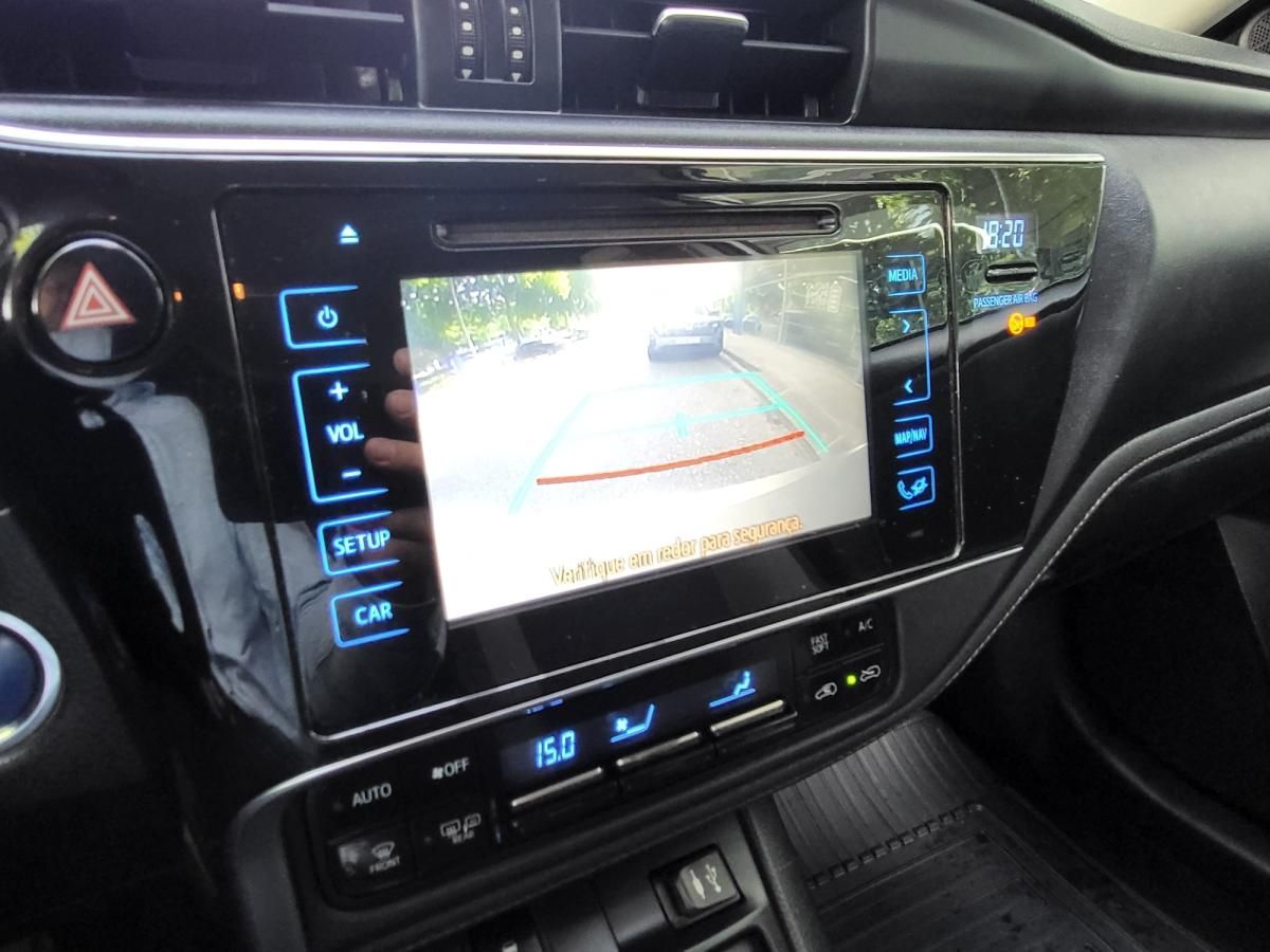 toyota-auris-2015-hibrido-a-gasolina-1798cc