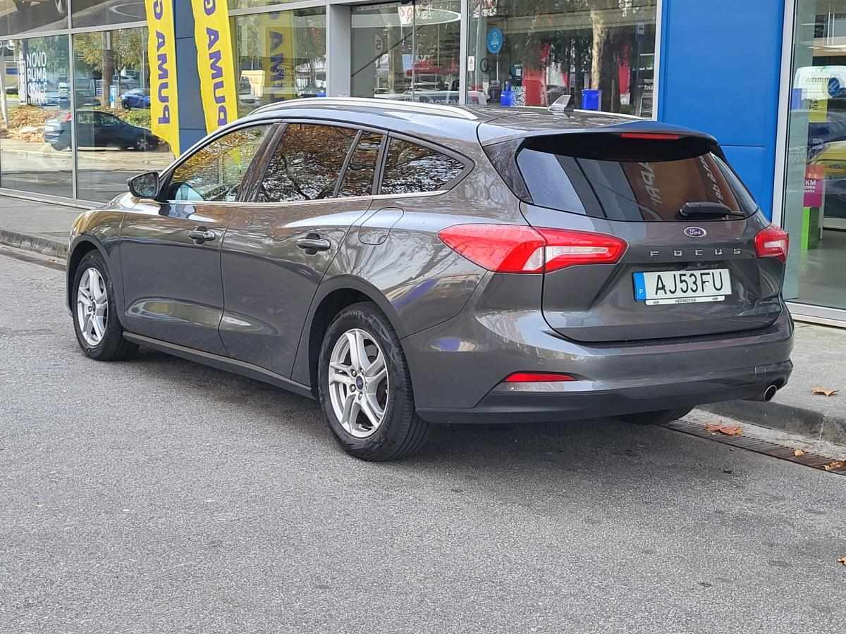 ford-focus-sw-2021-diesel-1499cc
