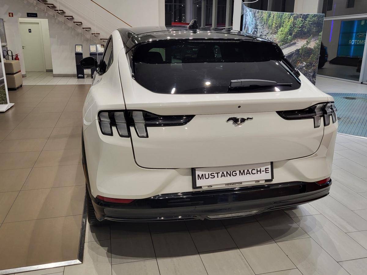ford-mustang-2025-eletrico-0cc
