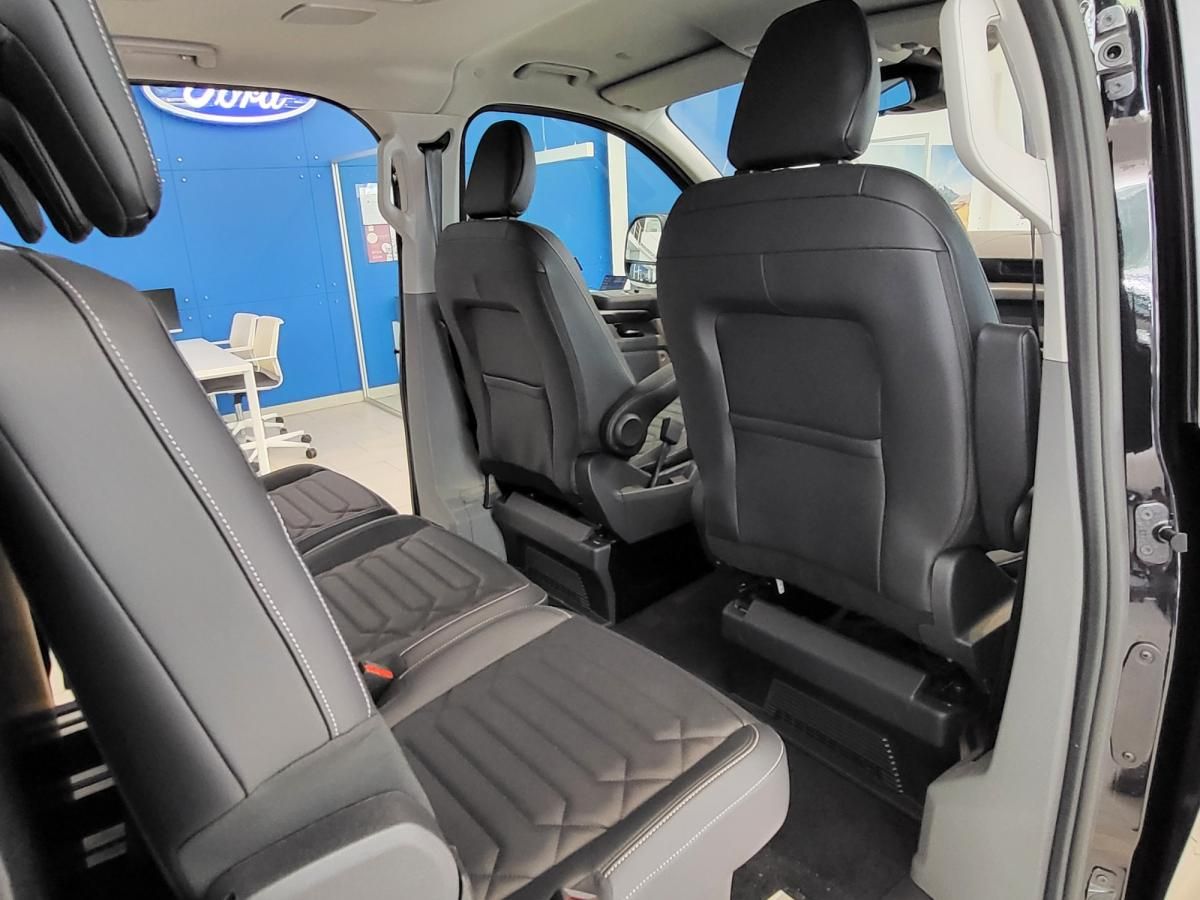 ford-tourneo-custom-2026-hibrido-a-gasolina-2488cc