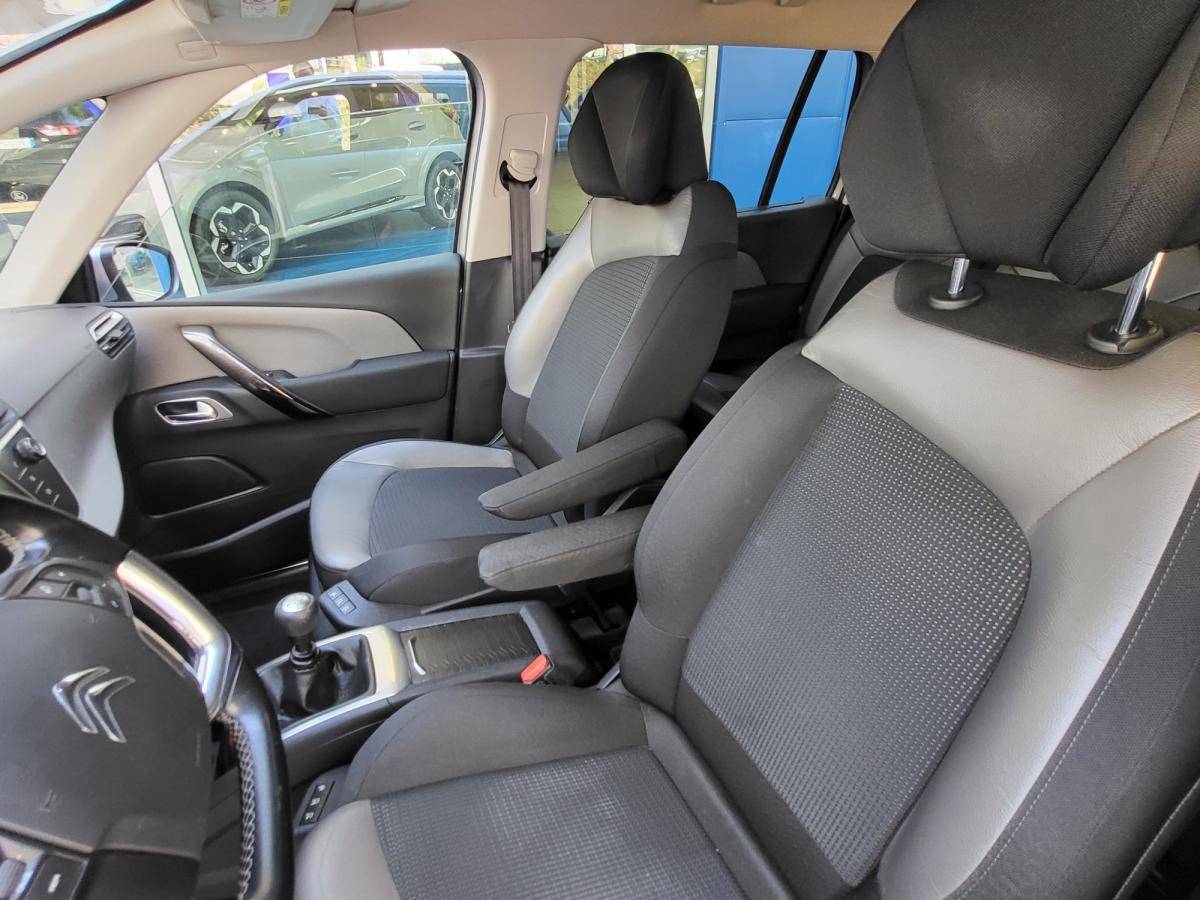 citroen-c4-grand-picasso-2017-diesel-1560cc