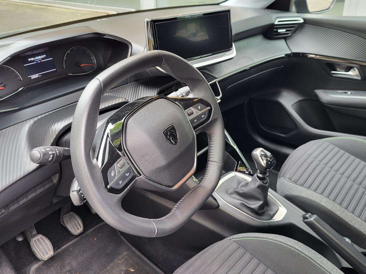 peugeot-208-2024-gasolina-1199cc