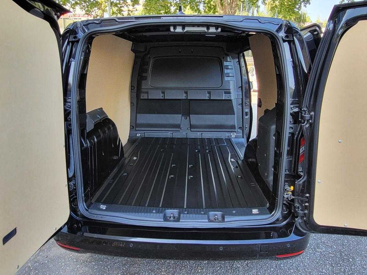 ford-transit-connect-2025-hibrido-a-gasolina-1498cc