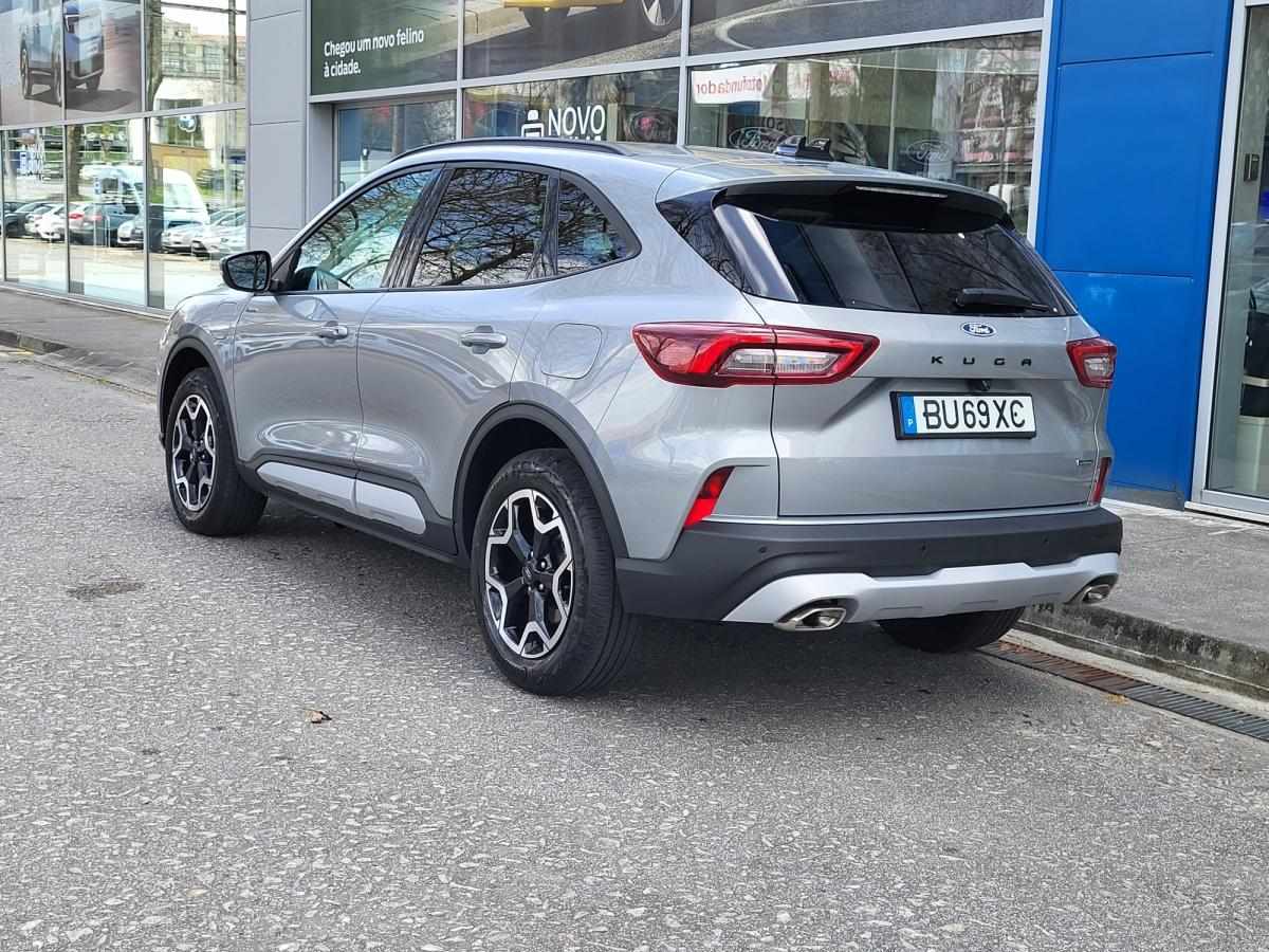 ford-kuga-2025-hibrido-a-gasolina-2488cc