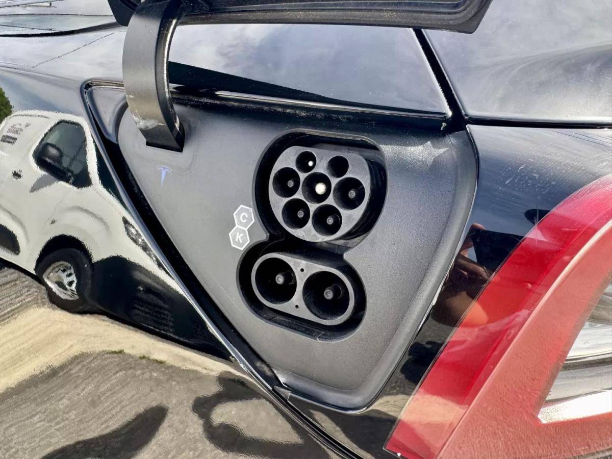 tesla-model-3-2022-eletrico-200cc