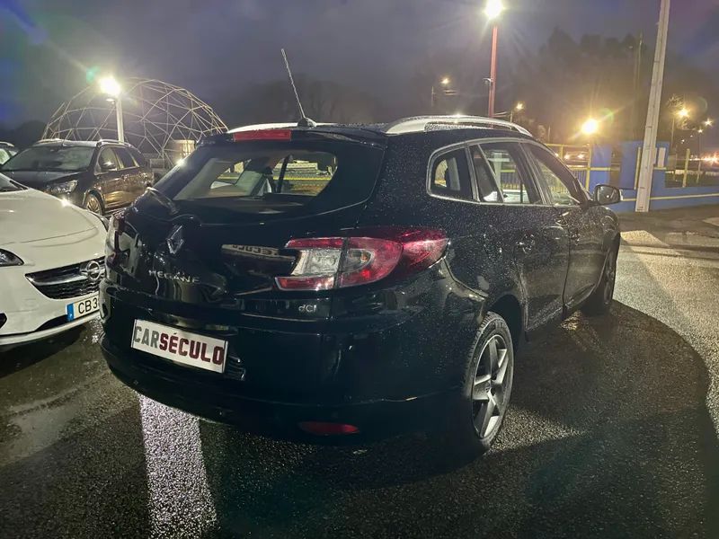 renault-megane-sport-tourer-2015-diesel-1461cc