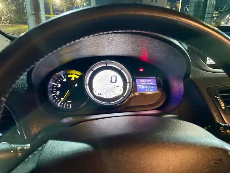 renault-megane-sport-tourer-2015-diesel-1461cc