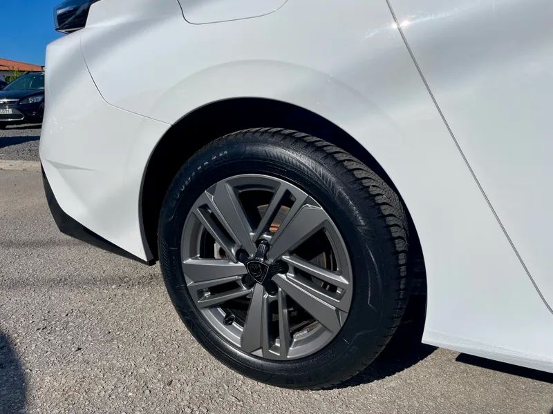 peugeot-308-sw-2023-gasolina-1199cc